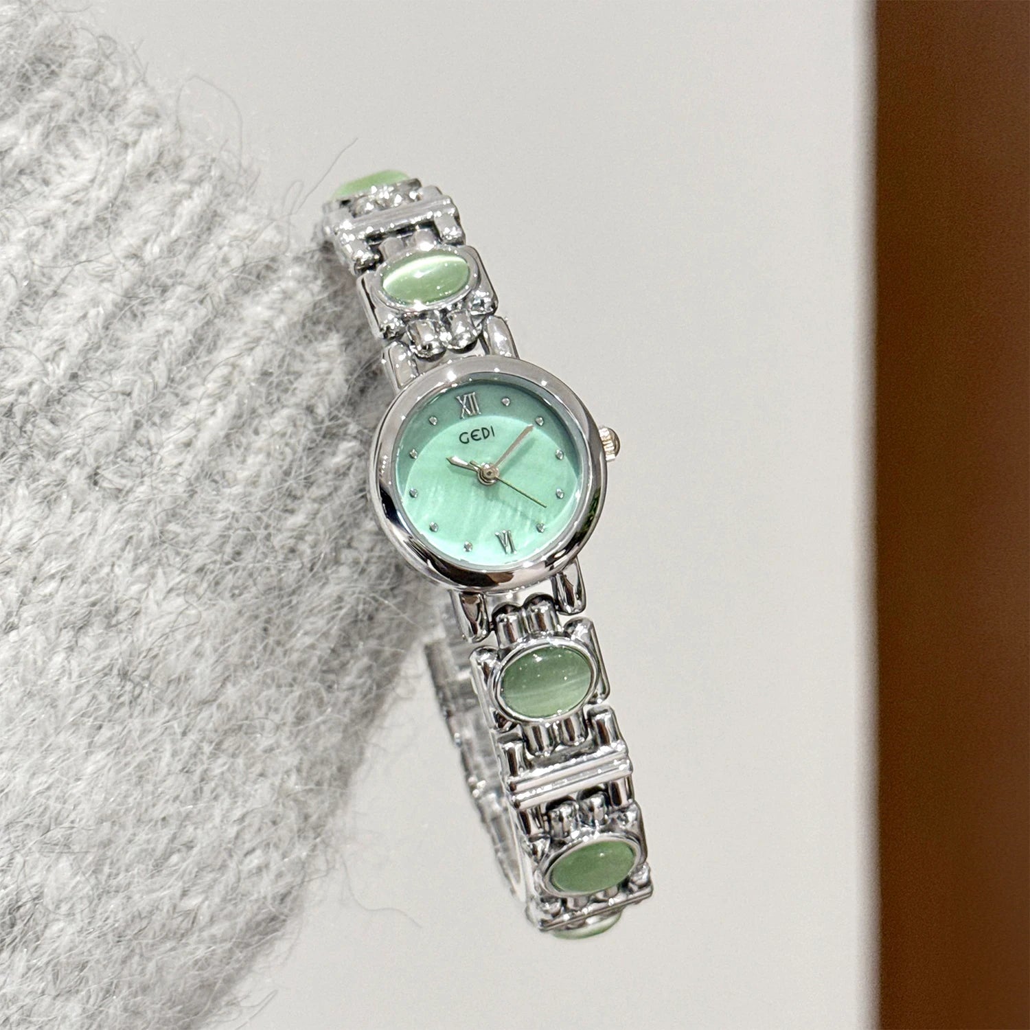 GEDI Jade – Vintage Natural Stone Strap Women’s Watch